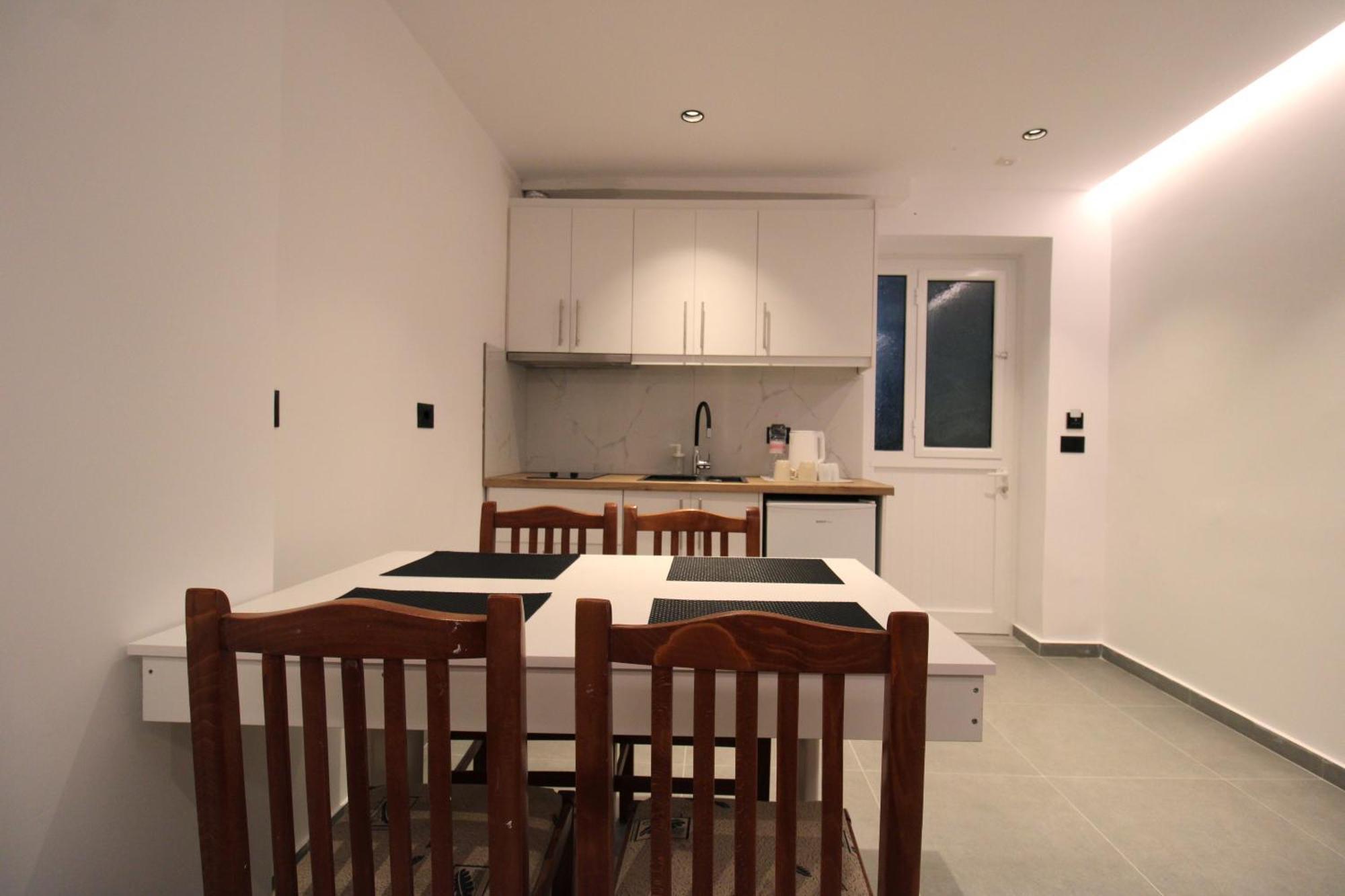 Aparthotel Melina'S Seaside Retreat Ksamil Exteriér fotografie