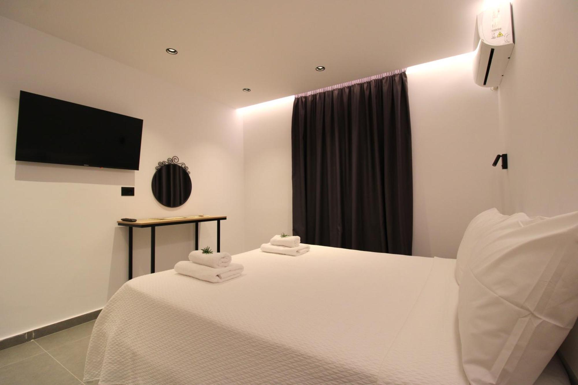 Aparthotel Melina'S Seaside Retreat Ksamil Exteriér fotografie