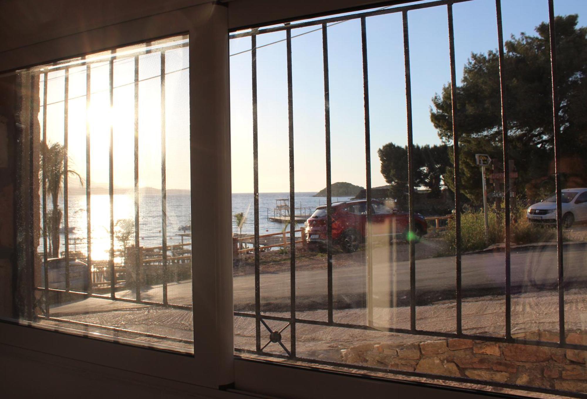 Aparthotel Melina'S Seaside Retreat Ksamil Exteriér fotografie