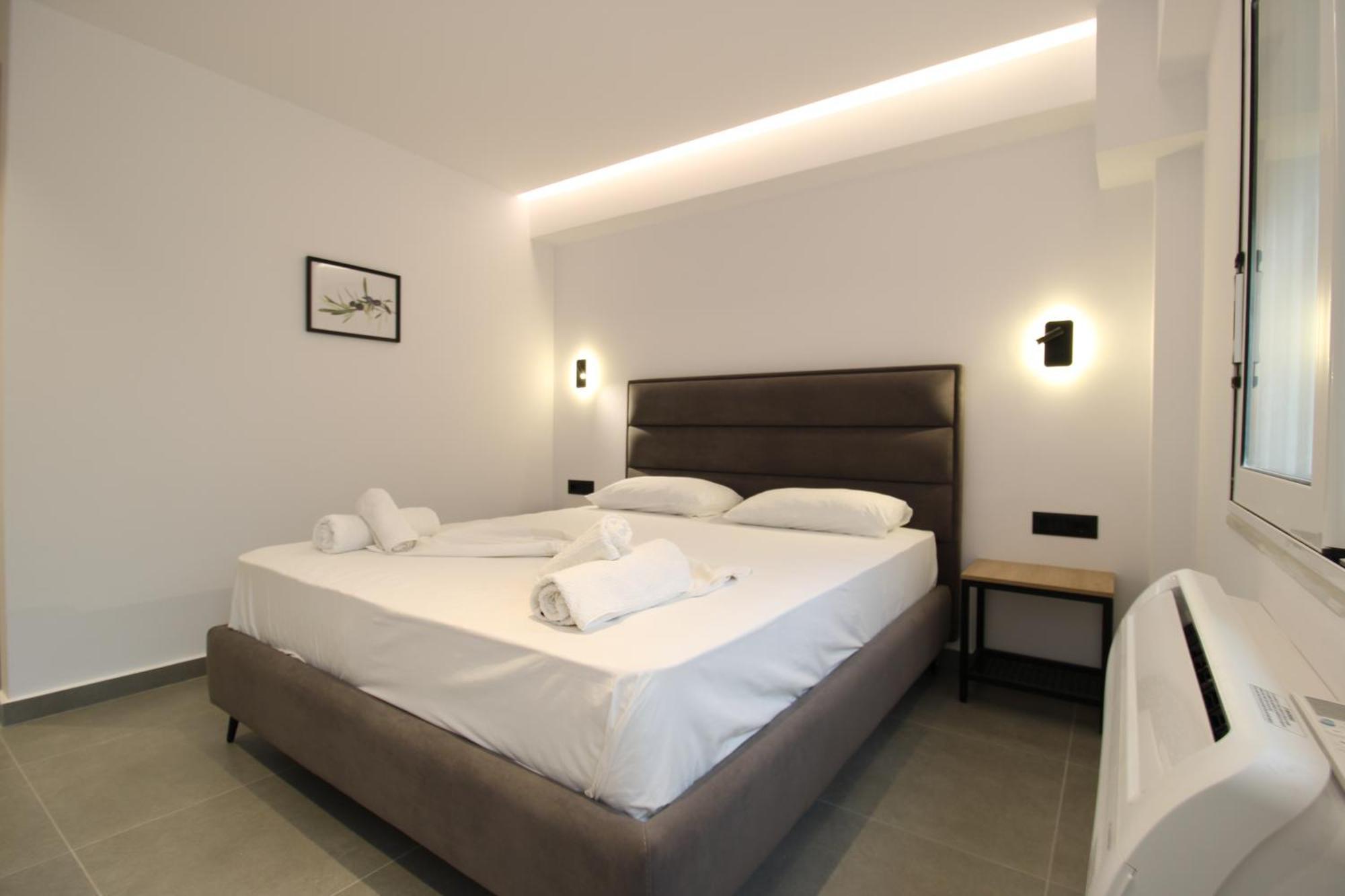 Aparthotel Melina'S Seaside Retreat Ksamil Exteriér fotografie
